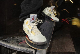 今早专属购买收到没？Off-White x Air Jordan 5 “Sail” 本周四发售！