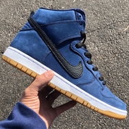 12月优质穿搭之选，全新黑曜石Nike SB Dunk High亮相