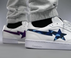 不对称鸳鸯迷彩 logo ！Bape x Reebok Club C 上脚美照释出！