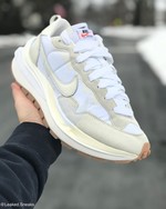 百搭的米白色，sacai x Nike Vaporwaffle最新配色曝光