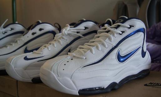 AIR TOTAL MAX UPTEMPO