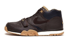 NIKE AIR TRAINER 1