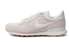 Nike Internationalist Premium