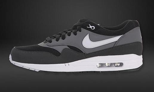 Nike Air Max 1 Essential