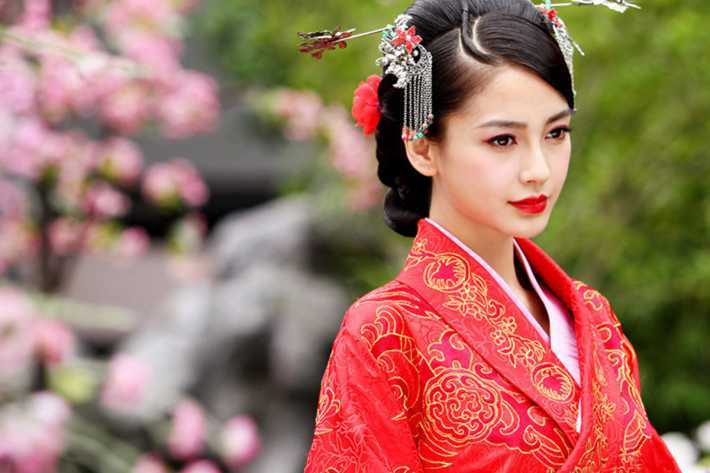 angelababy的电视剧首秀《云中歌》,片酬据称已达到8000万.李易峰电视剧cp图片