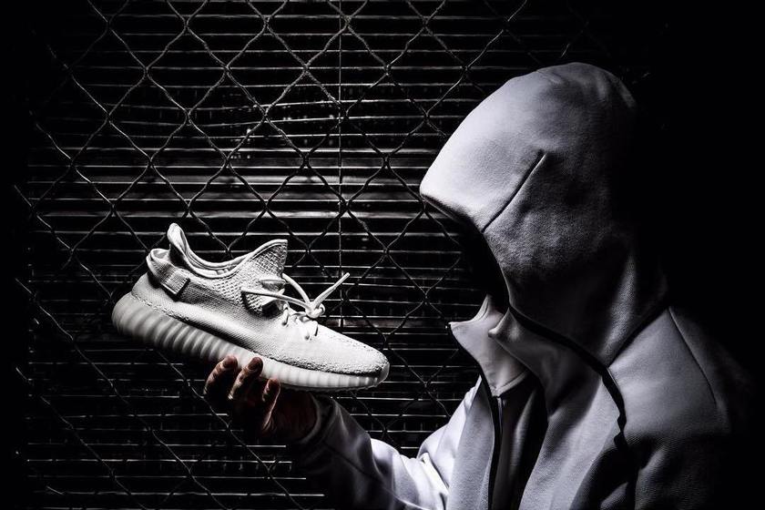 adidas yeezy boost 350 v2 全白配色时尚潮拍