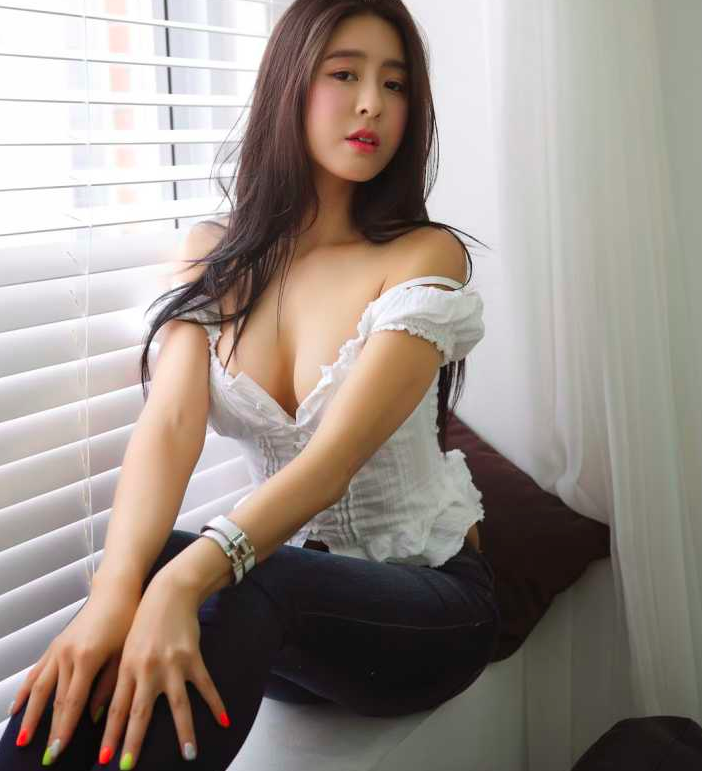 深夜课堂:E罩杯的韩国健身女神