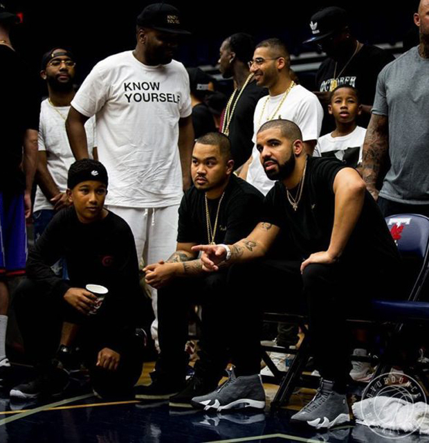 drake in the air jordan    "oregon" pe