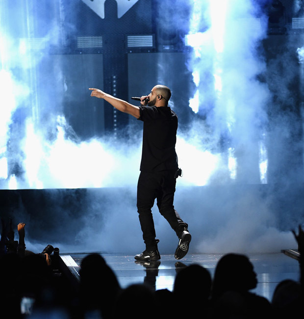 drake in the air jordan    "the master"