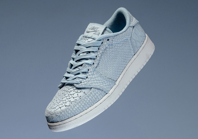 air-jordan-1-low-swooshless-icy-blue-python.jpg