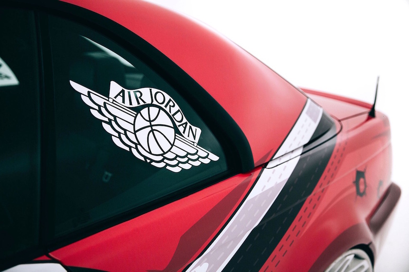 custom-bmw-m3-air-jordan-1-chicago-5.jpg