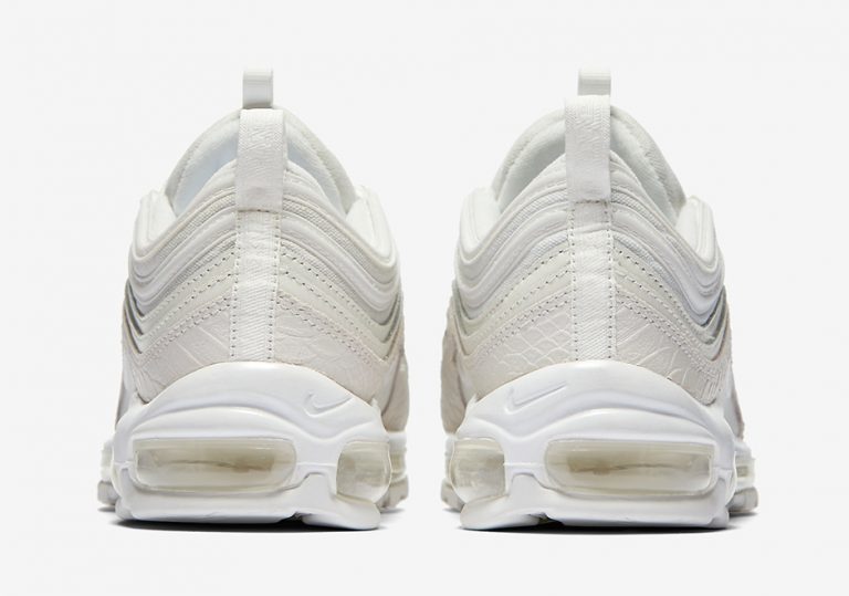nike-air-max-97-white-snakeskin-921826-100-05-768x539.jpg