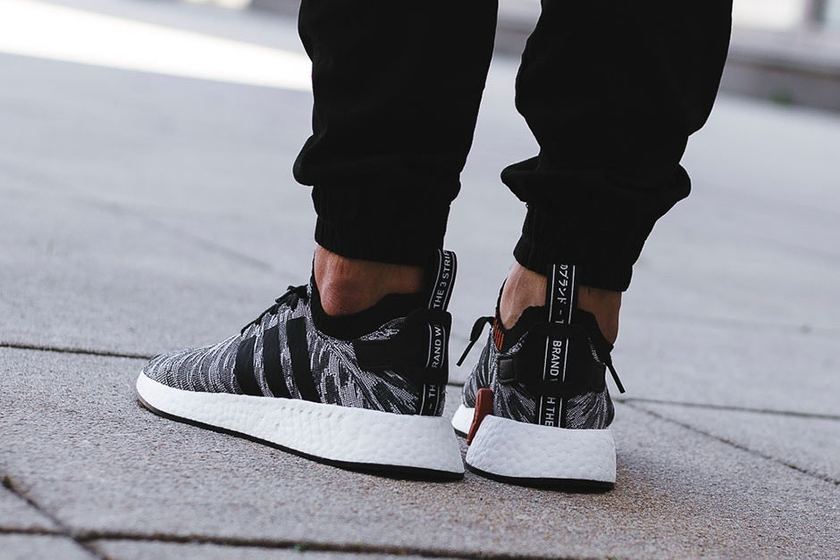 http-%2F%2Fcn.hypebeast.com%2Ffiles%2F2017%2F07%2Fon-feet-look-adidas-nmd-r2-harvest-5.jpg
