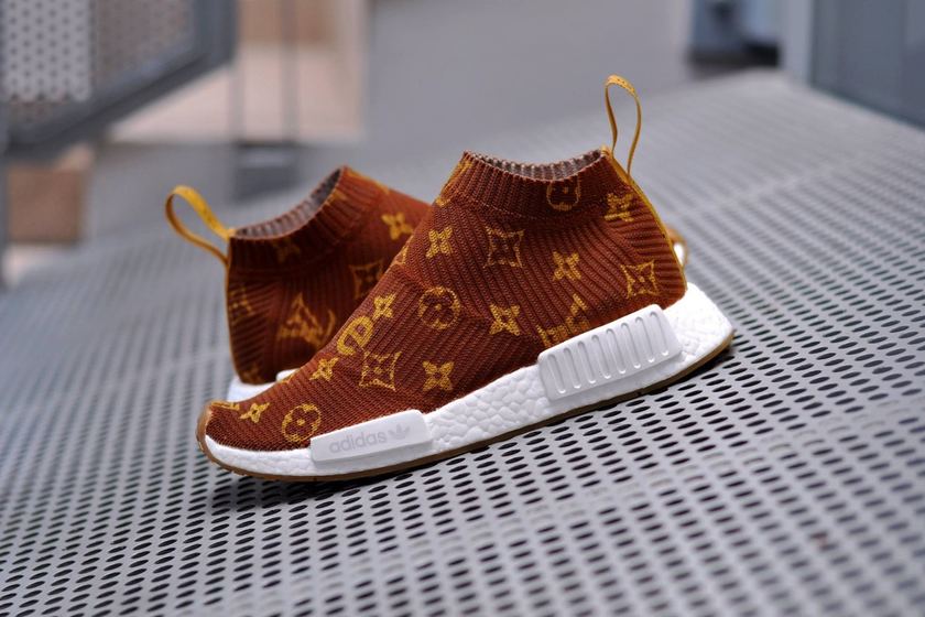 http-%2F%2Fcn.hypebeast.com%2Ffiles%2F2017%2F07%2Fsupreme-x-louis-vuitton-nmd-cs1-custom-01.jpg