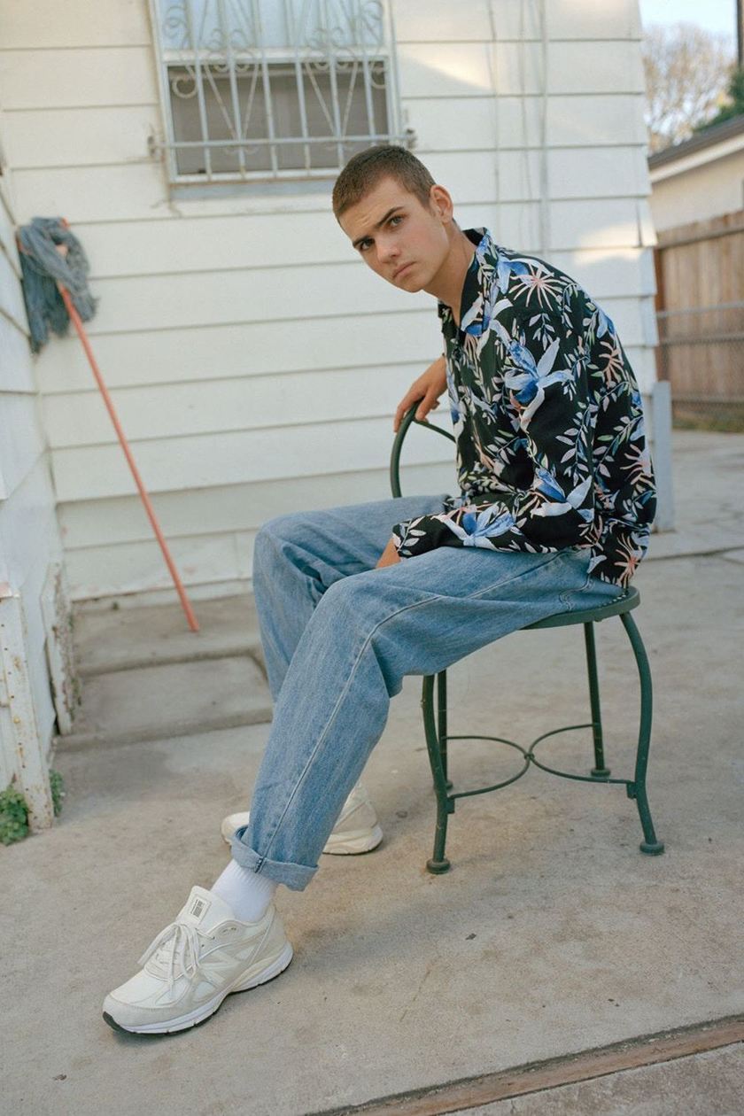 复古风 | Stüssy x New Balance 联名 990v4 鞋款 | 当客|球鞋资讯|跑鞋资讯|运动装备资讯