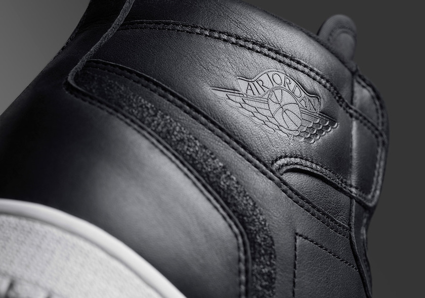 air-jordan-1-retro-high-zip-black-white-release-date-4.jpg