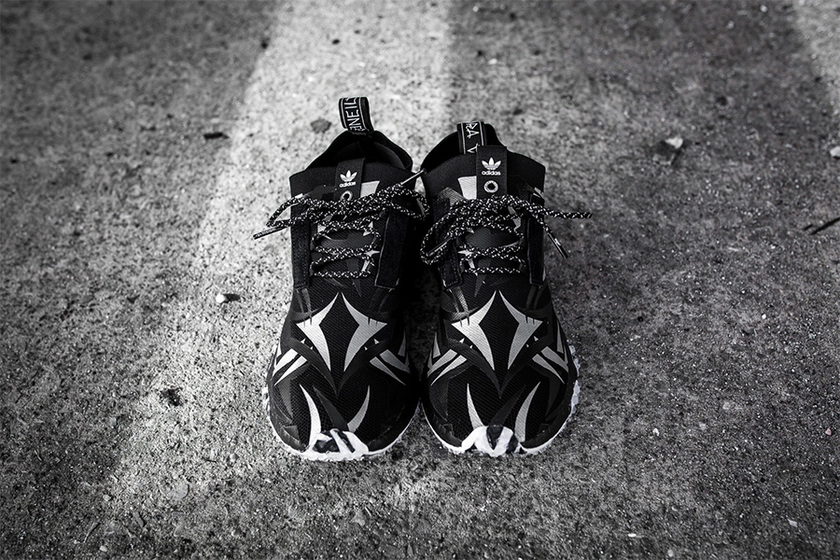 可以买啦! JUICE x NMD Racer“黑荆棘”有点帅!