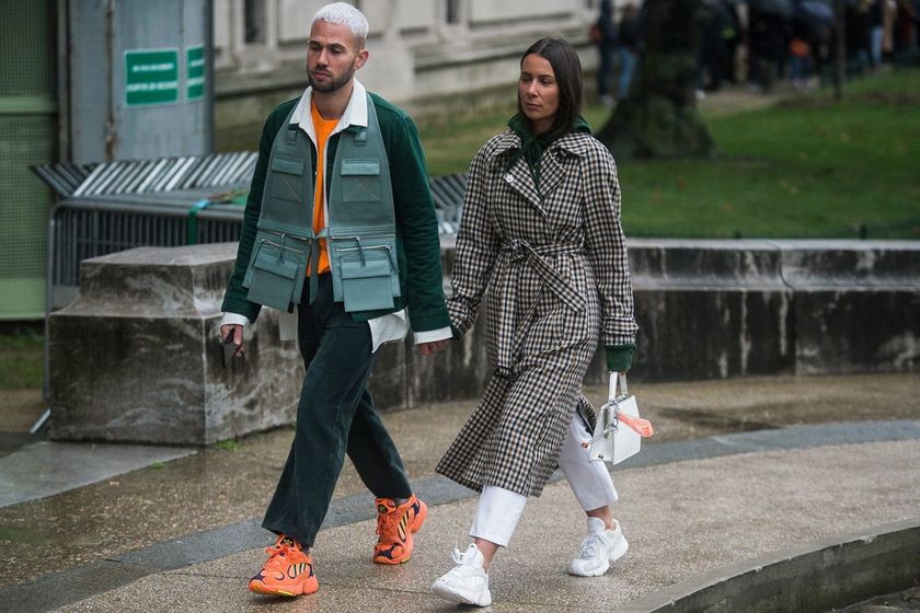 https_2F2Fhk.hypebeast.com2Ffiles2F20182F012Fparis-fashion-week-fall-winter-2018-street-style-day-5-020.jpg