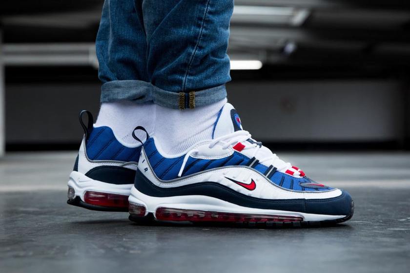 airmax-98-on-feet-1.jpg