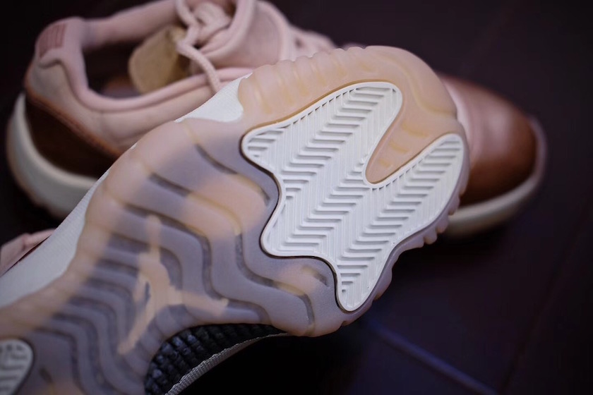 jordan-11-low-rose-gold-6.jpg