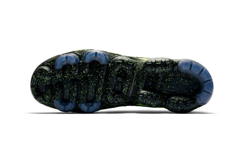 acronym-nike-air-vapormax-moc-2-black-volt-release-date-5.jpg