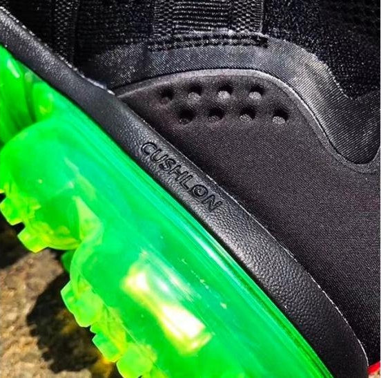 nike-vapormax-utility-black-neon-first-look-003.jpg
