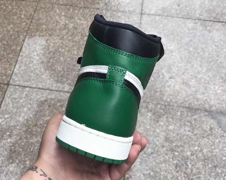 Pine-Green-Air-Jordan-1-Retro-High-OG-555088-302-Heel.jpg
