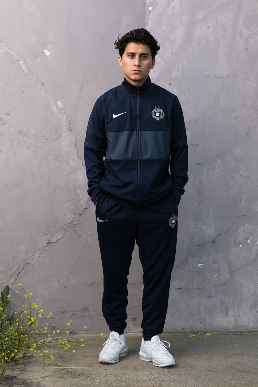 NIKE_UNDEFEATED_THEFIVES_2.jpg