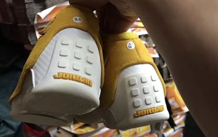 Air-Jordan-18-Yellow-White-Heels.jpg