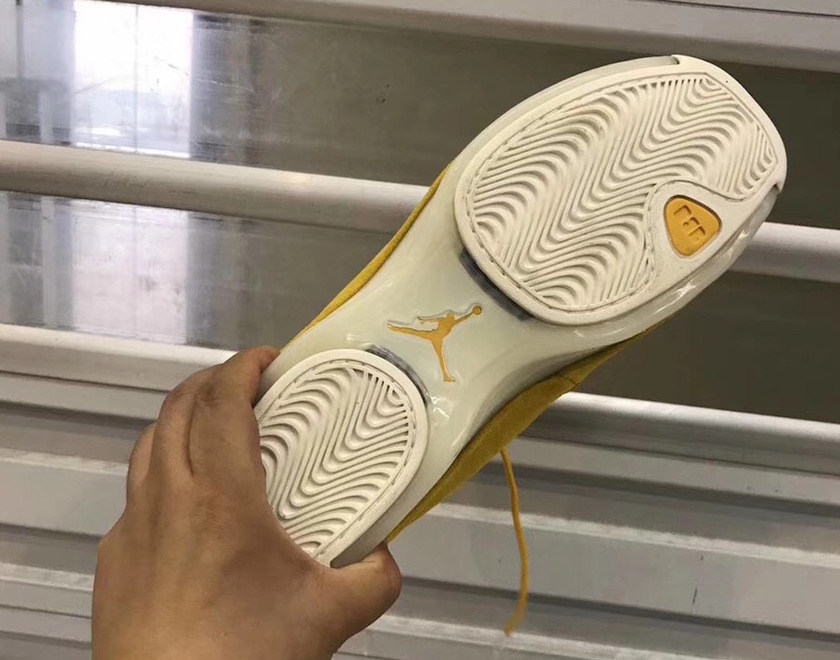 Air-Jordan-18-Yellow-Suede-Outsole.jpg