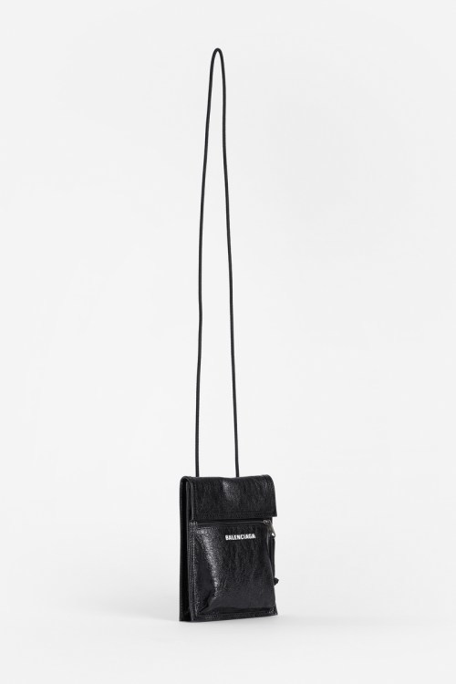 balenciaga-fall-winter-2018-shoulder-bag-release-006.jpg