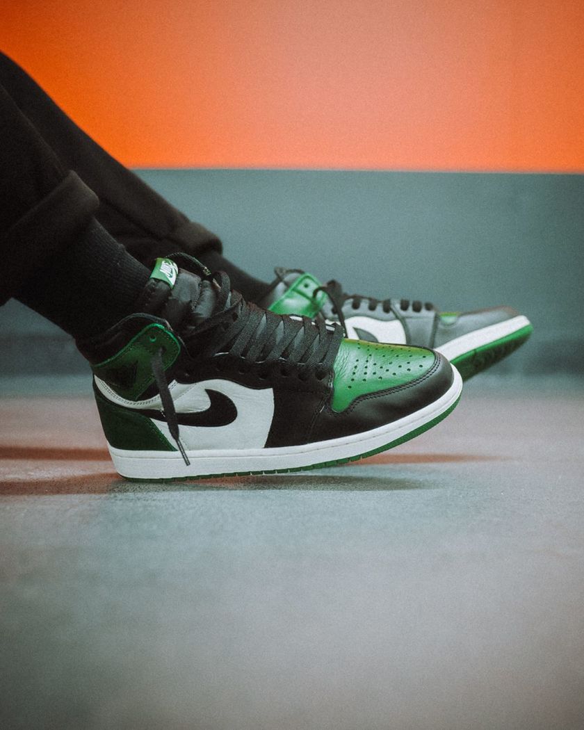 上脚图欣赏!本周你会入手黑绿脚趾还是黑紫脚趾?