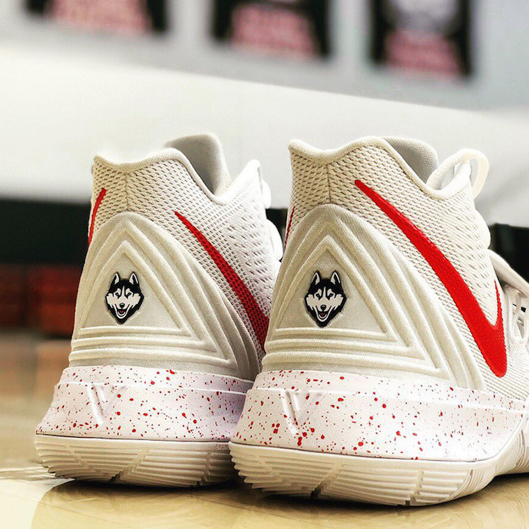 Nike Kyrie 5 Uconn Huskies PE