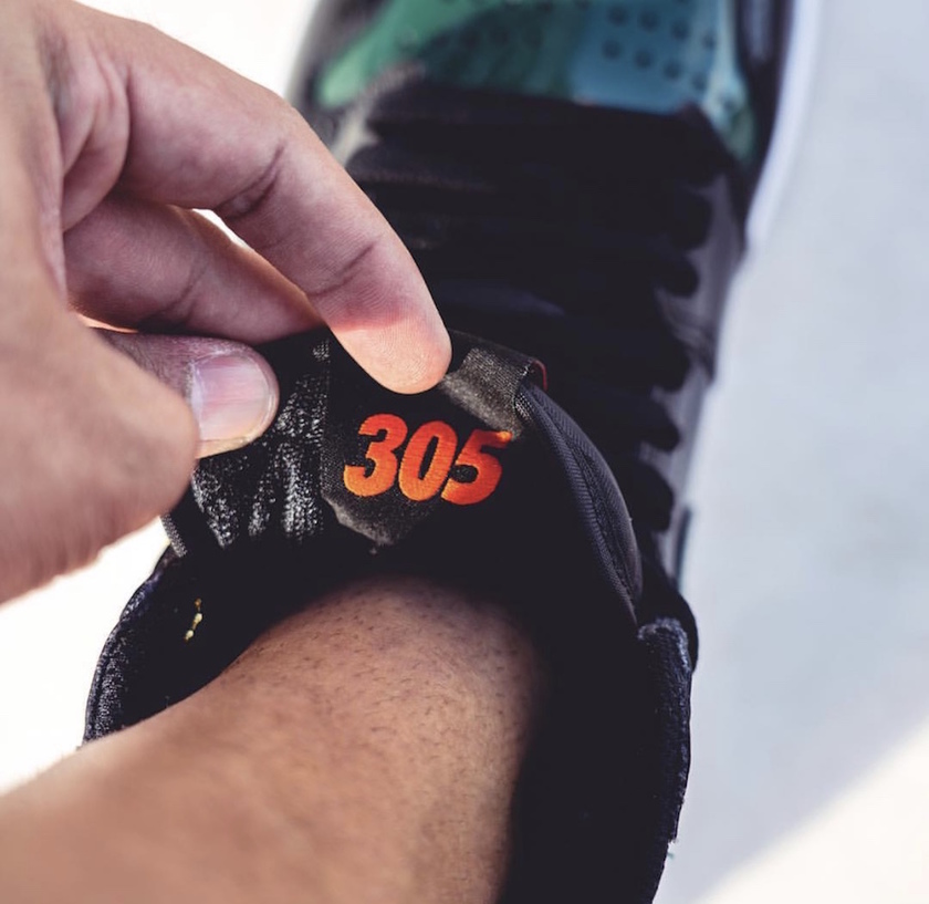 SoleFly Air Jordan 1æ¼ç:registered:å¾æ­¥