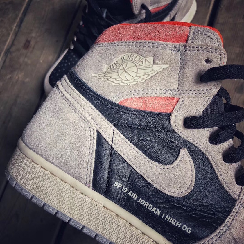 Air Jordan 1 Neutral Grey Hyper Crimson Black 555088-018åå¸æ¥æä»·æ ¼