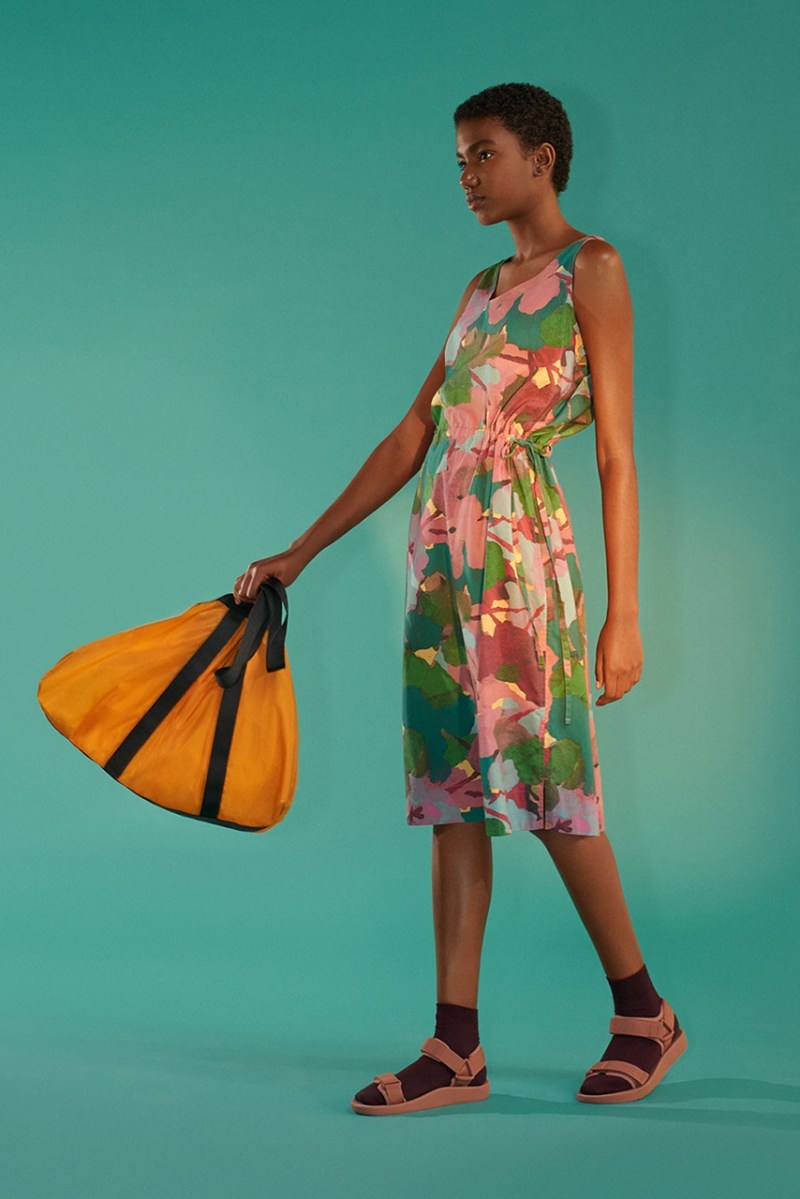 ä¸»æé:registered::registered:è±è²èª¿ - UNIQLO U 2019 æ¥å¤ç³»å Lookbook æ­£å¼ç¼ä½