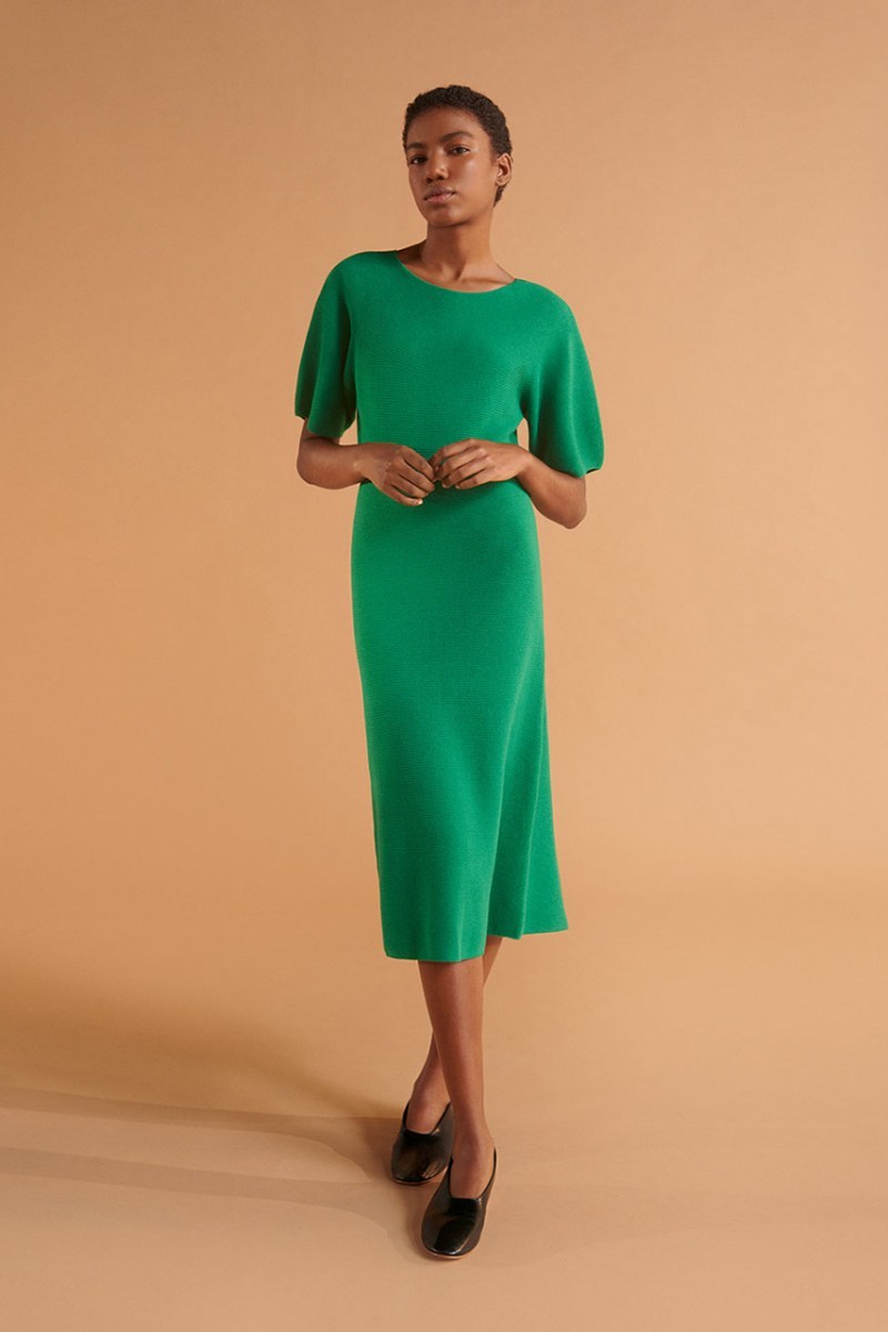 ä¸»æé:registered::registered:è±è²èª¿ - UNIQLO U 2019 æ¥å¤ç³»å Lookbook æ­£å¼ç¼ä½