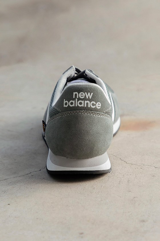 New Balance x Urban Research DOORS åä½æ¨åºå¥æ³¨ U220 éæ¬¾