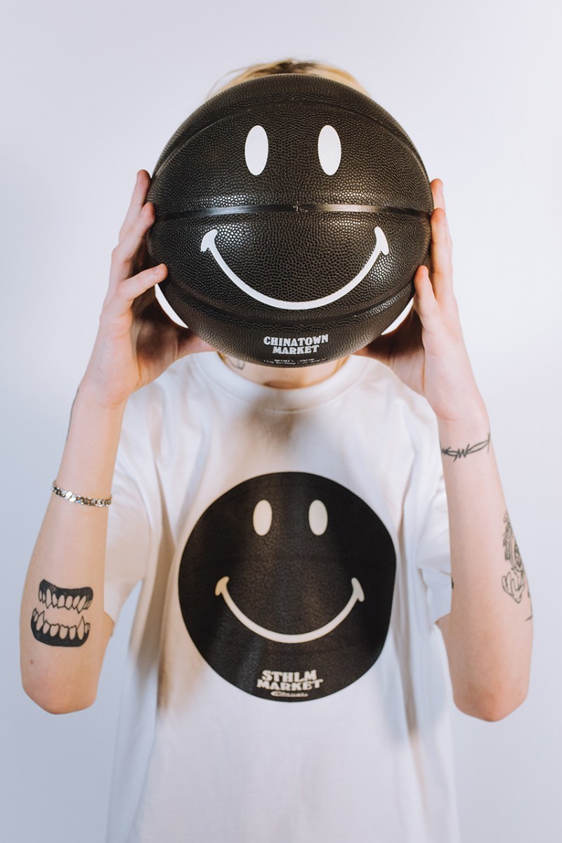 Caliroots x Chinatown Market å
¨æ°å¤å
è¯åç³»åç»å ´