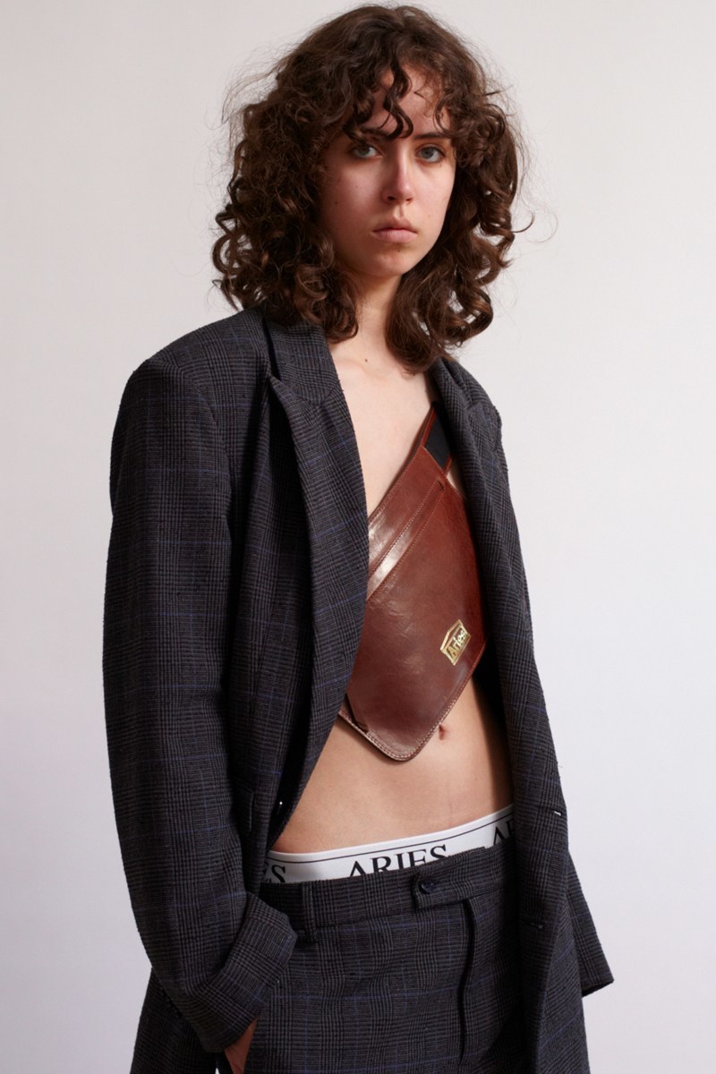 Aries ç¼ä½ 2019 æ¥å¤ç³»å Lookbook