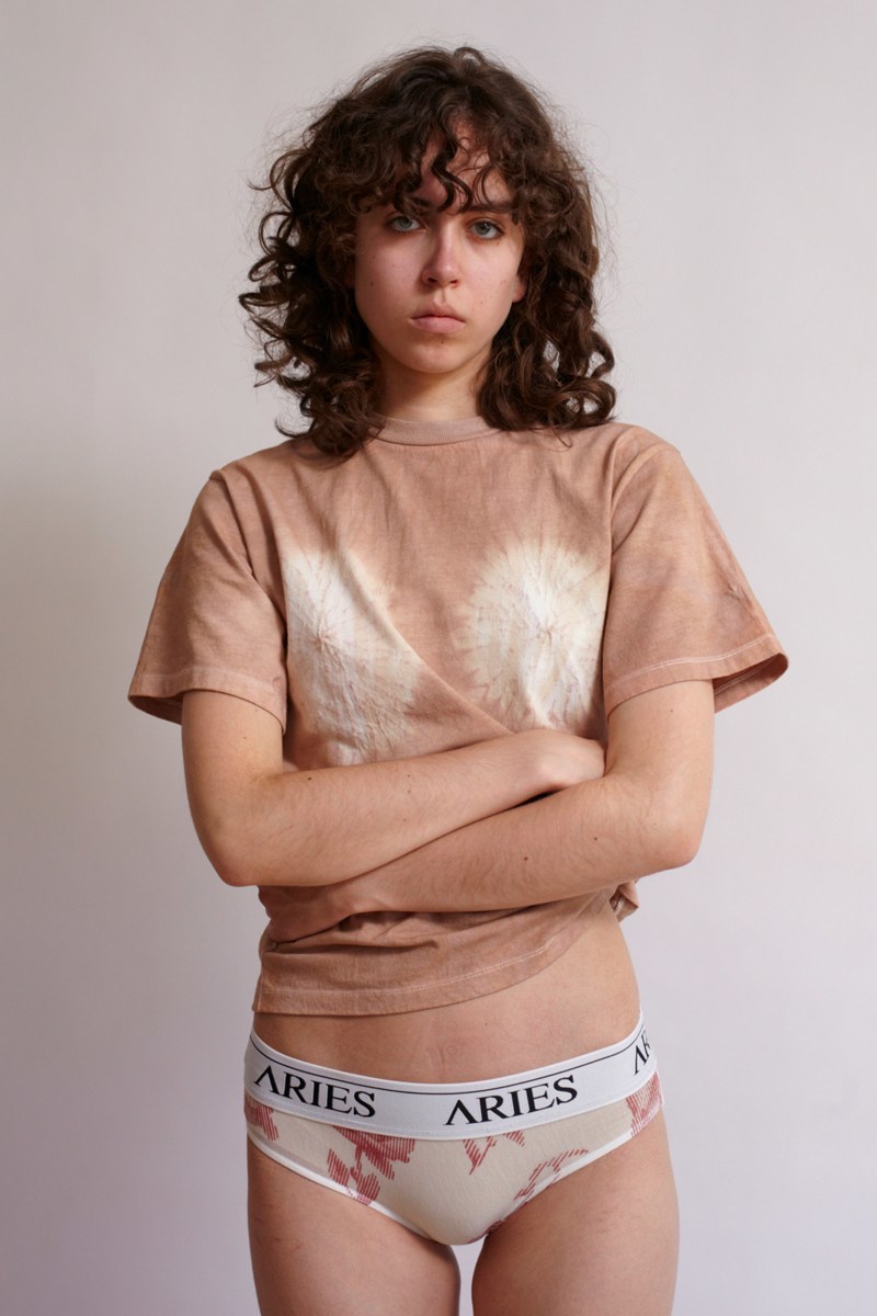 Aries ç¼ä½ 2019 æ¥å¤ç³»å Lookbook