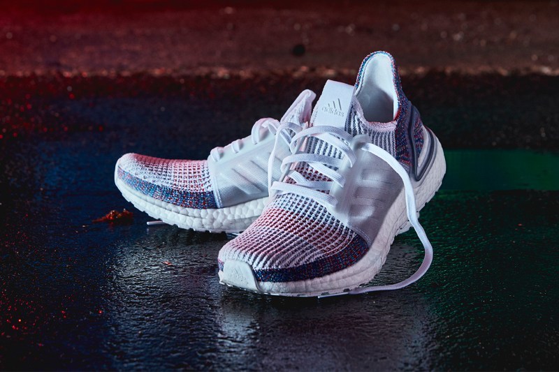 adidas UltraBOOST 19 å
¨æ°éå:registered:é
è²ãRefractãç¼å:registered:è:copyright:³æ
å
Ž