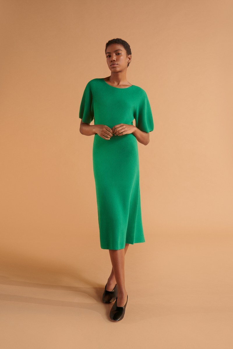 UNIQLO U 2019 æ¥å¤ç³»åç¼å:registered:æ¥æå¬é 