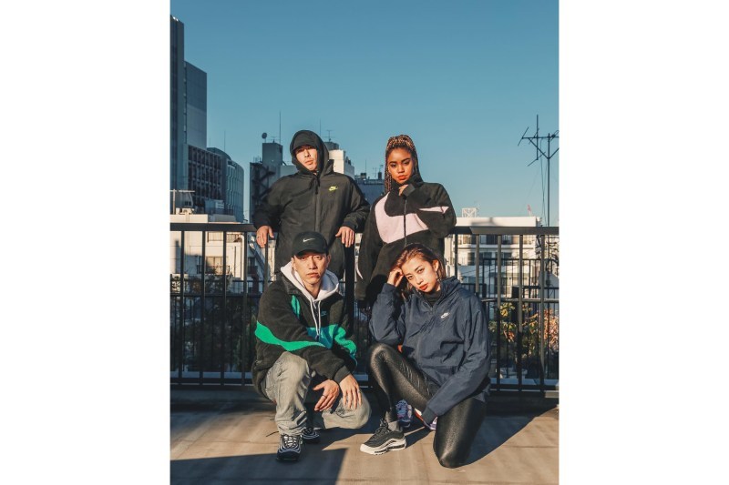 Nike è¿½å&nbsp;æ¨åºæ°éè² Big Swoosh éé¢å¤å¥