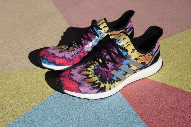 Foot Locker x adidas å
¨æ° SPEEDFACTORY AM4ATL ä¼åç»å ´