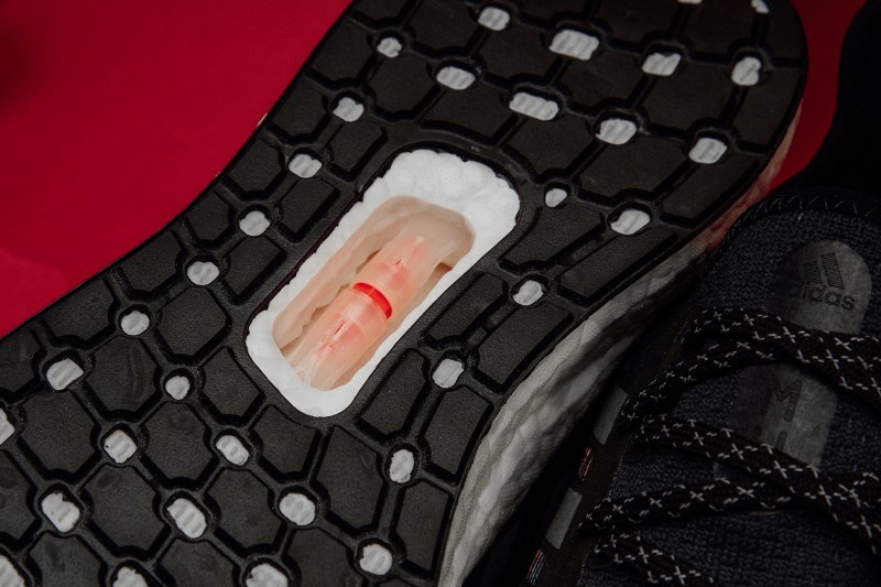 adidas AM4CNY ä¸­åæ°å¹´å¥æ³¨éæ¬¾ç»å ´