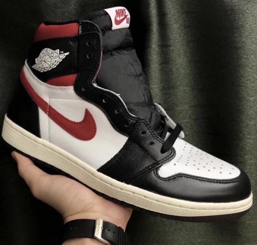 Air Jordan 1é»è²ç½è²å¥èº«æ¿çº¢è²555088-061 2019åå¸æ¥æ