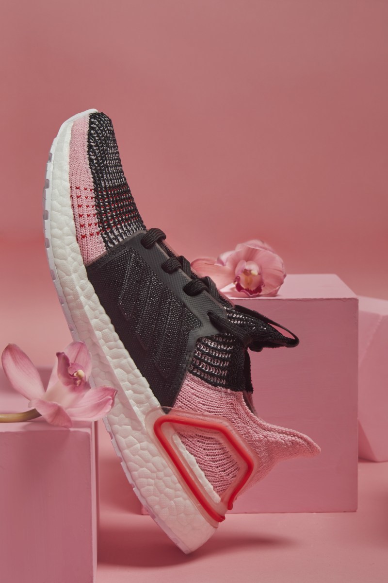 adidas UltraBOOST 19 å
¨æ°éå:registered:é
è²ãBat Orchidã