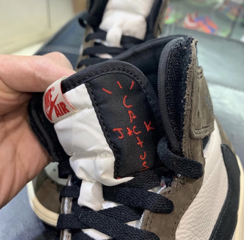 Travis Scott Air Jordan 1ä»äººææ°å2019 CD4487-100åå¸æ¥æ