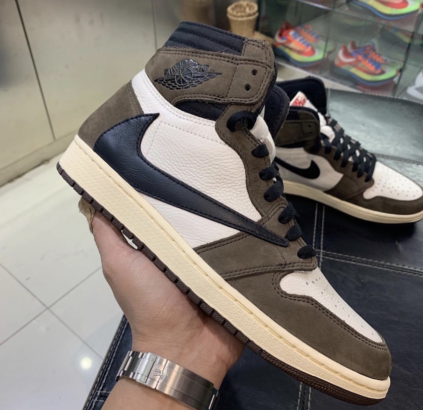 Travis Scott Air Jordan 1ä»äººææ°å2019 CD4487-100åå¸æ¥æ